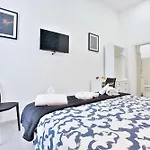 Apartmán Guesthost - Dimora Leone Relais *