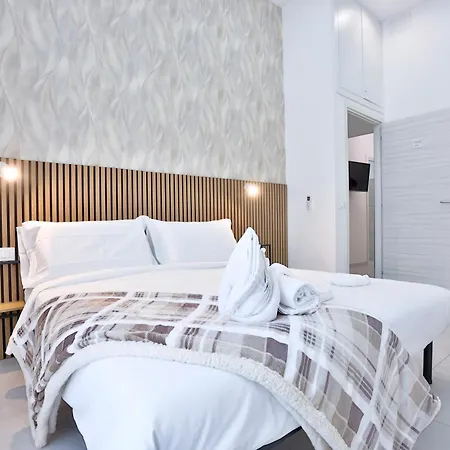 Guesthost - Dimora Leone Relais 아파트 나폴리