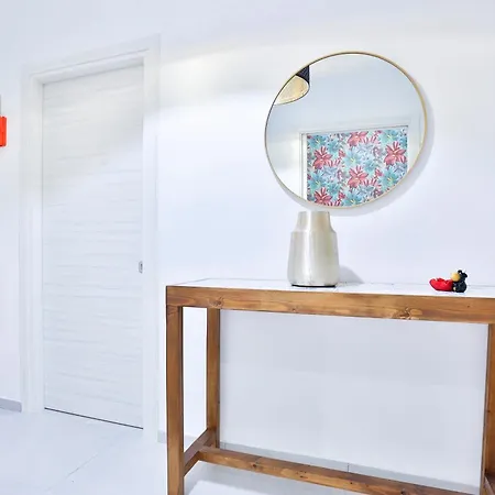 아파트 Guesthost - Dimora Leone Relais 나폴리