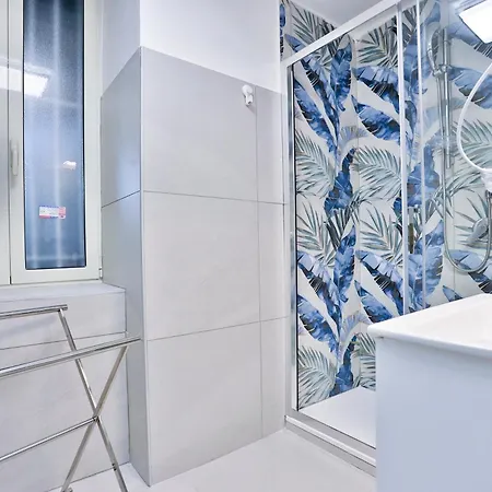 Guesthost - Dimora Leone Relais 나폴리