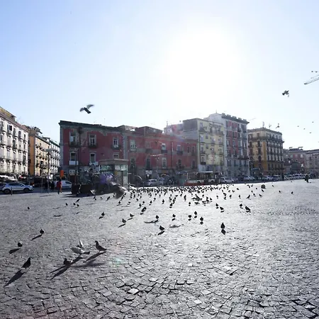 Guesthost - Dimora Leone Relais 아파트 나폴리