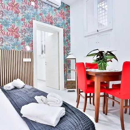 아파트 Guesthost - Dimora Leone Relais 나폴리