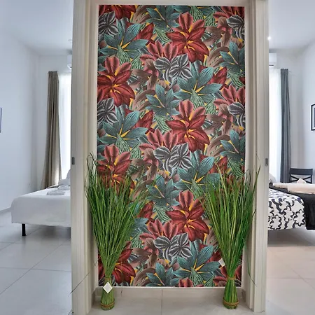 Апартаменты Guesthost - Dimora Leone Relais Неаполь