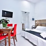 Apartman Guesthost - Dimora Leone Relais